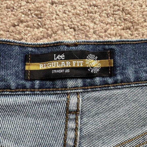 Lee Jeans Men’s Sz 40x32 Regular Fit Straight Leg Blue Medium Wash Denim - Picture 5 of 14